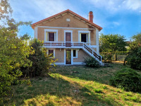 Propriété à vendre à Dignac, Charente - 212 000 € - photo n°1