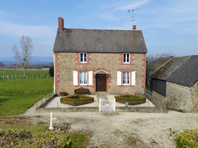 Maison à vendre à Le Teilleul, Manche, Basse-Normandie, avec Leggett Immobilier