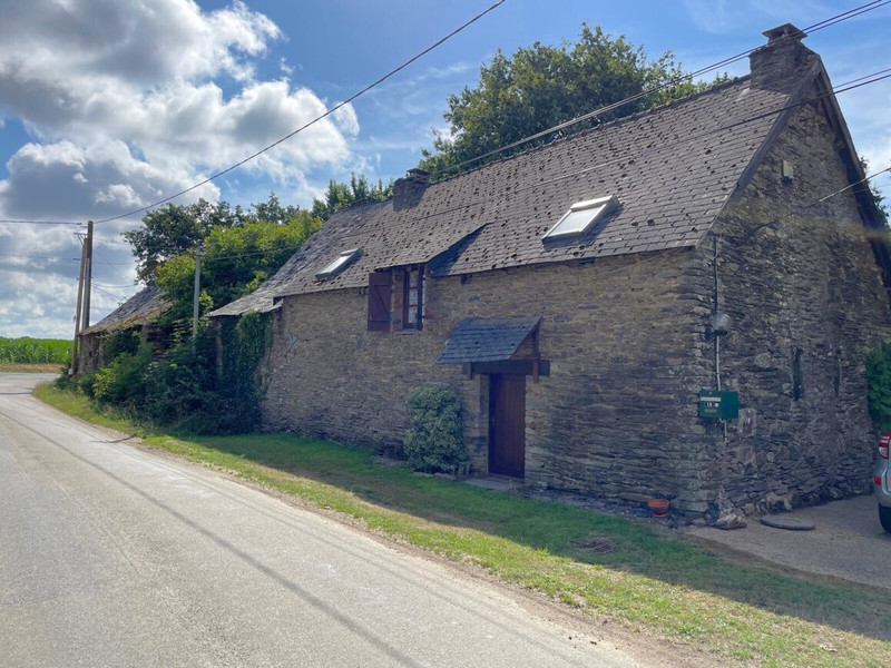 French property for sale in Saint-Nicolas-du-Tertre, Morbihan - €165,075 - photo 2