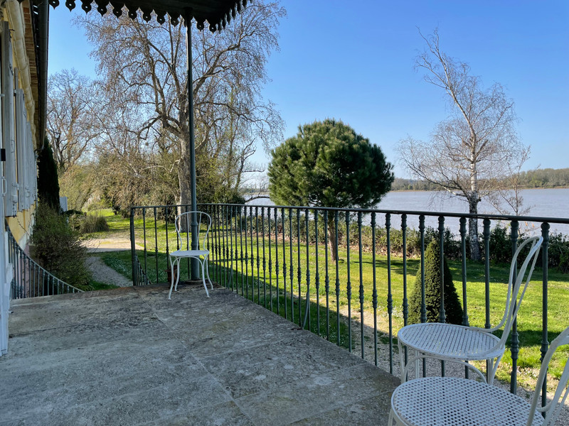 French property for sale in Izon, Gironde - &#8364;2,321,000 - photo 3