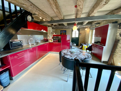 French property for sale in Montignac, Dordogne - €141,700 - photo 2
