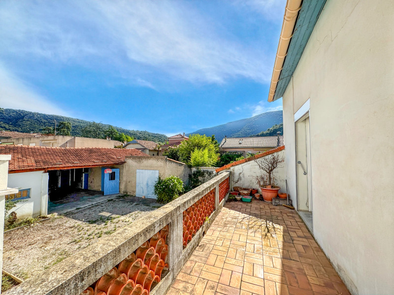 French property for sale in Nyons, Drôme - €205,000 - photo 2