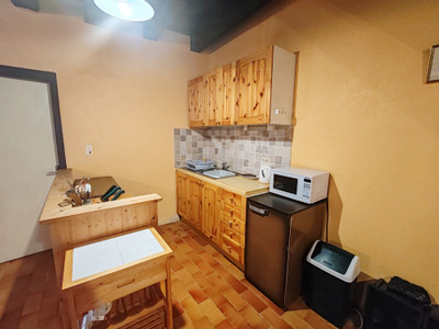 French property for sale in Saint-Estèphe, Dordogne - €82,500 - photo 4