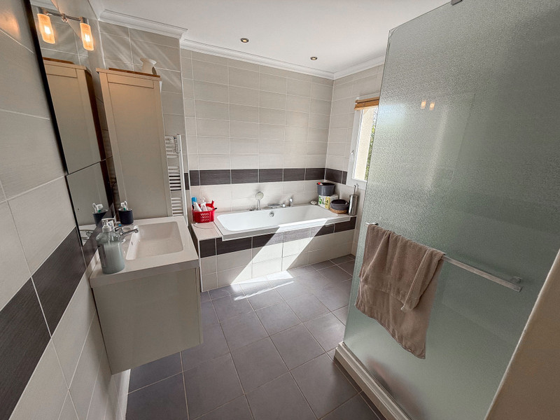 French property for sale in Saint-Aubin-de-Nabirat, Dordogne - €299,600 - photo 6