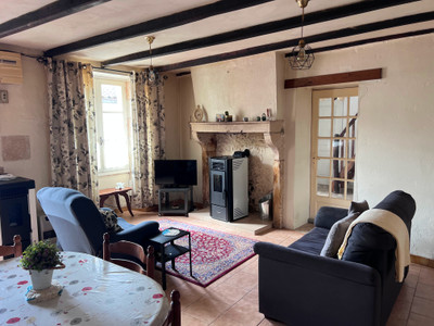 French property for sale in La Chapelle-Bâton, Vienne - €114,450 - photo 2