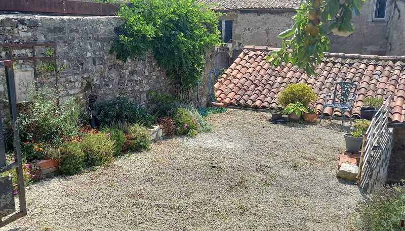 French property for sale in Charroux, Vienne - €219,350 - photo 6