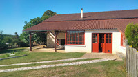 Maison à vendre à Montbron, Charente - 210 000 € - photo 4