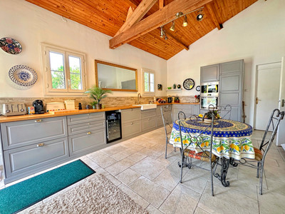 French property for sale in Saint-Romain, Charente - €304,500 - photo 3