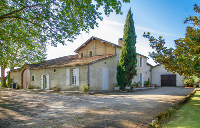 Maison à vendre à Saint-Germain-de-Grave, Gironde, Aquitaine, avec Leggett Immobilier