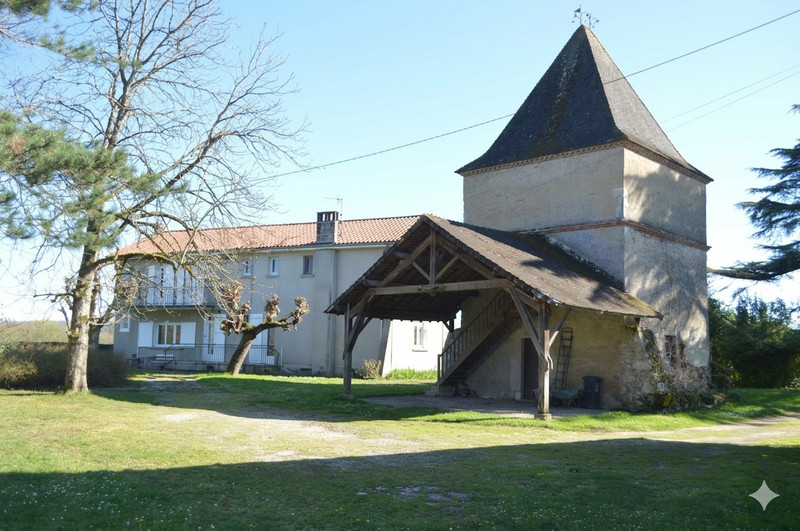French property for sale in Bias, Lot-et-Garonne - €369,900 - photo 1