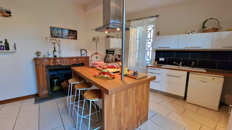 French property for sale in Olonzac, Hérault - €430,000 - photo 4