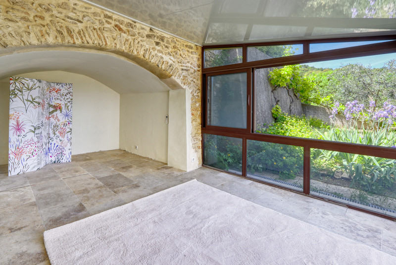 French property for sale in Simiane-la-Rotonde, Alpes-de-Haute-Provence - €187,000 - photo 2