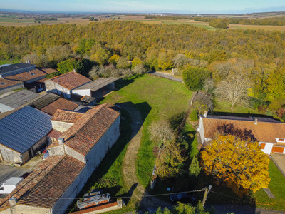 French property for sale in Rouillac, Charente - €97,000 - photo 3