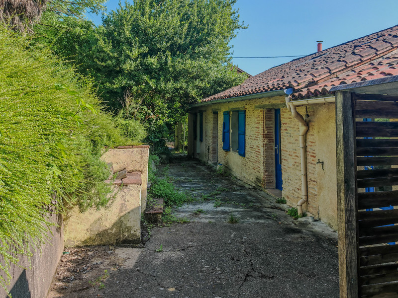 French property for sale in Moissac, Tarn-et-Garonne - €275,000 - photo 3