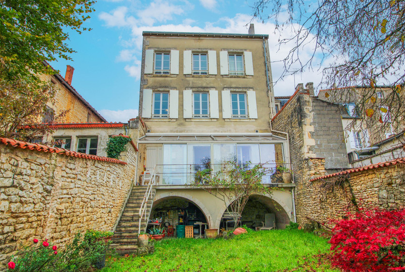 Maison à vendre à Ruffec, Charente - 240 750 € - photo 1