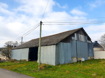Grange à vendre à Malguénac, Morbihan, Bretagne, avec Leggett Immobilier