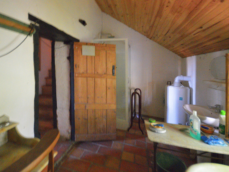 French property for sale in Bars, Dordogne - €88,900 - photo 8