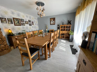 Maison à vendre à Beugnon-Thireuil, Deux-Sèvres - 294.250 € - photo 5