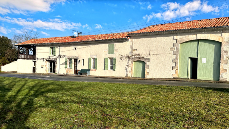 Propriété à vendre à Vanxains, Dordogne - 214 000 €