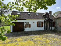 Maison à vendre à Parnac, Indre - 159 950 € - photo 1