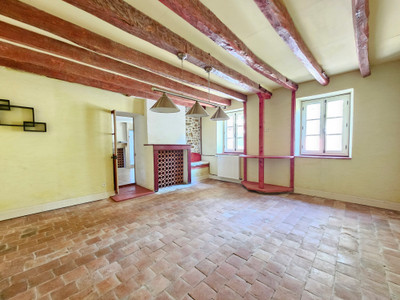 French property for sale in Ainay-le-Château, Allier - €369,000 - photo 3