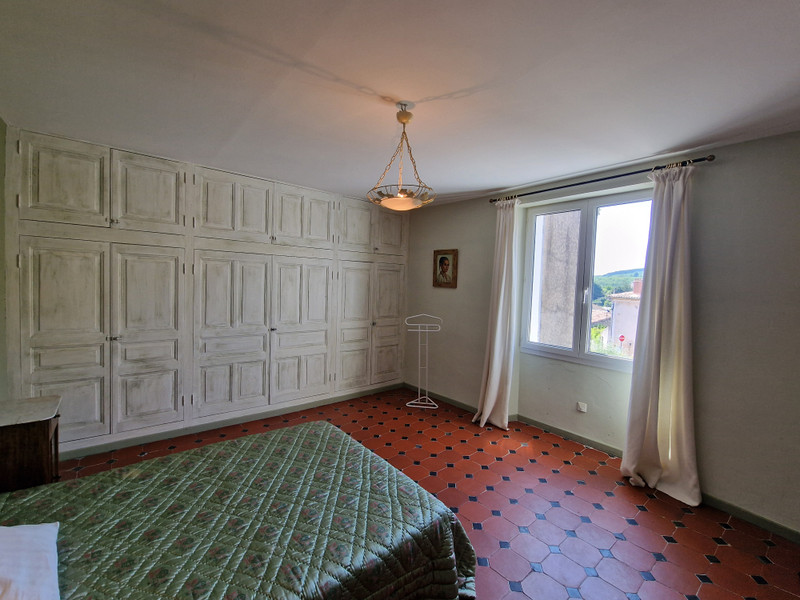 French property for sale in Saint-Christol, Vaucluse - €298,000 - photo 8