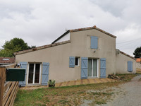 Maison à vendre à Pouzauges, Vendée - 396 000 € - photo 3