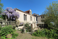 Maison à vendre à Confolens, Charente - 296 800 € - photo 1