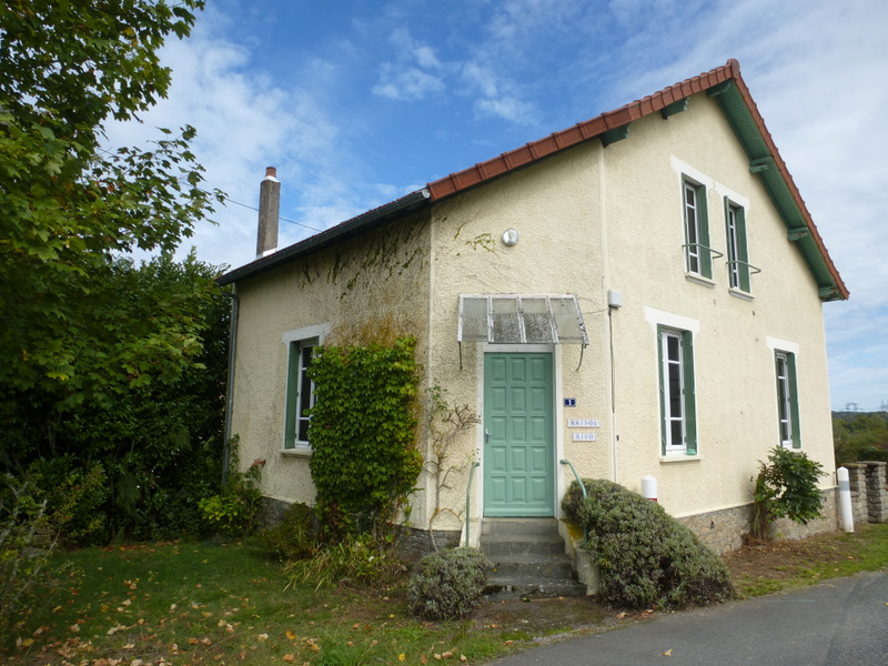 Maison à vendre à Saint-Plantaire, Indre - 114 450 € - photo 1