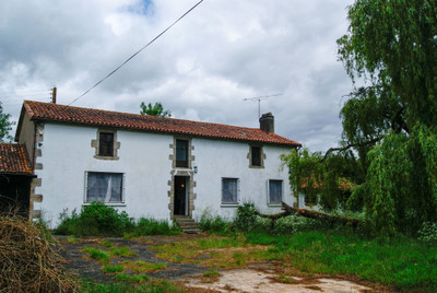 Maison à vendre à Allonne, Deux-Sèvres, Poitou-Charentes, avec Leggett Immobilier