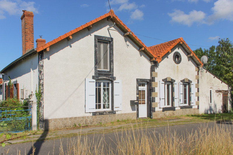 Maison à vendre à Clessé, Deux-Sèvres - 219 000 € - photo 1