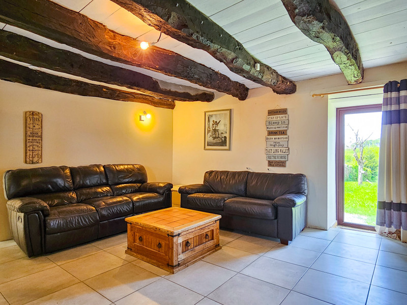 French property for sale in Trévé, Côtes-d'Armor - €95,000 - photo 2