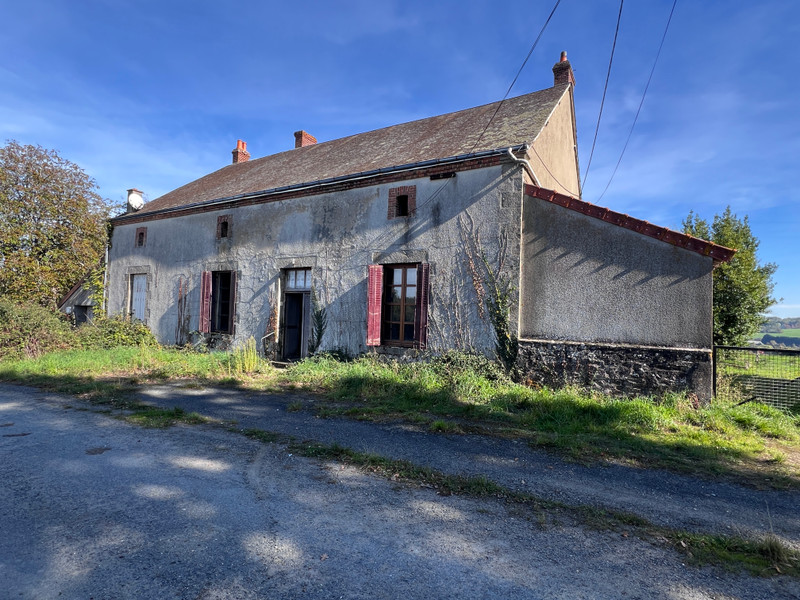 French property for sale in Genouillac, Creuse - €130,100 - photo 0