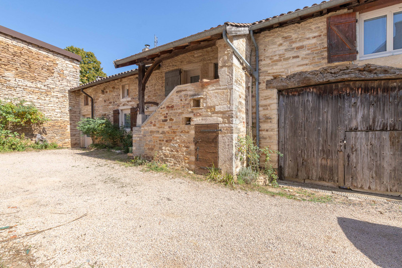 Propriété à vendre à Péronne, Saône-et-Loire - 320 000 €