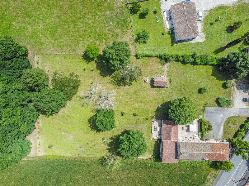 French property for sale in Angoulême, Charente - €399,000 - photo 5