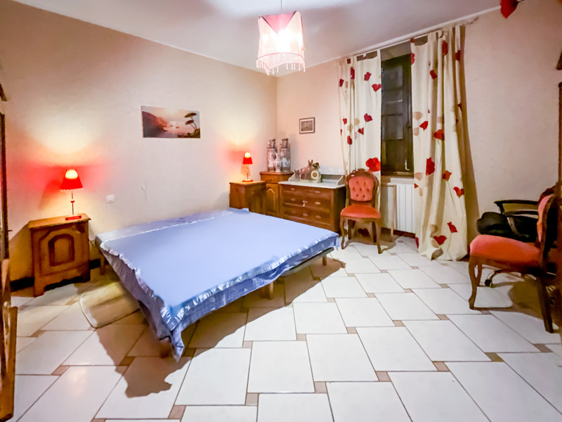 French property for sale in Saleich, Haute-Garonne - €231,500 - photo 4