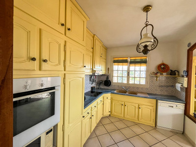 French property for sale in Roujan, Hérault - €450,000 - photo 3