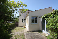 Maison à vendre à Saint-Jean-d'Angély, Charente-Maritime - 183 600 € - photo 6