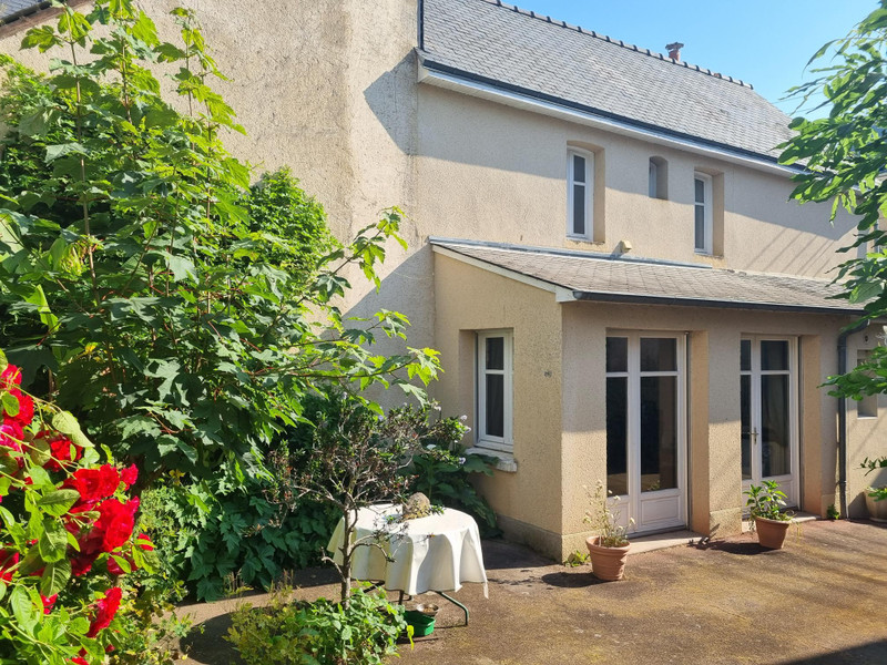Maison à vendre à Craon, Mayenne - 162 000 € - photo 1