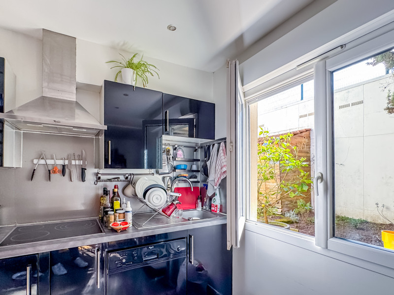 French property for sale in Asnières-sur-Seine, Hauts-de-Seine - €315,000 - photo 9