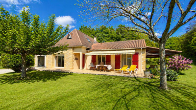 French property for sale in Vitrac, Dordogne - €330,000 - photo 1
