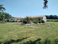 Maison à vendre à Champniers-et-Reilhac, Dordogne - 220 000 € - photo 1