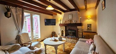 French property for sale in Gourgé, Deux-Sèvres - €315,000 - photo 5