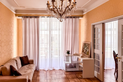 French property for sale in Nice, Alpes-Maritimes - €795,000 - photo 1