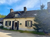 Propriété à vendre à Saint-Pierre-sur-Orthe, Mayenne - 66 660 € - photo n°1