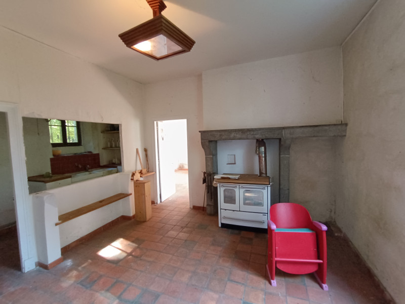 French property for sale in Auzances, Creuse - €119,900 - photo 9