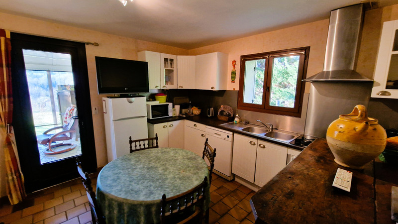 French property for sale in Eyraud-Crempse-Maurens, Dordogne - €320,000 - photo 4