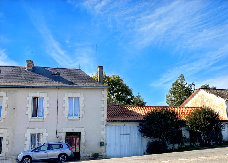Propriété à vendre à Saint-Martin-l'Ars, Vienne - 88 000 €
