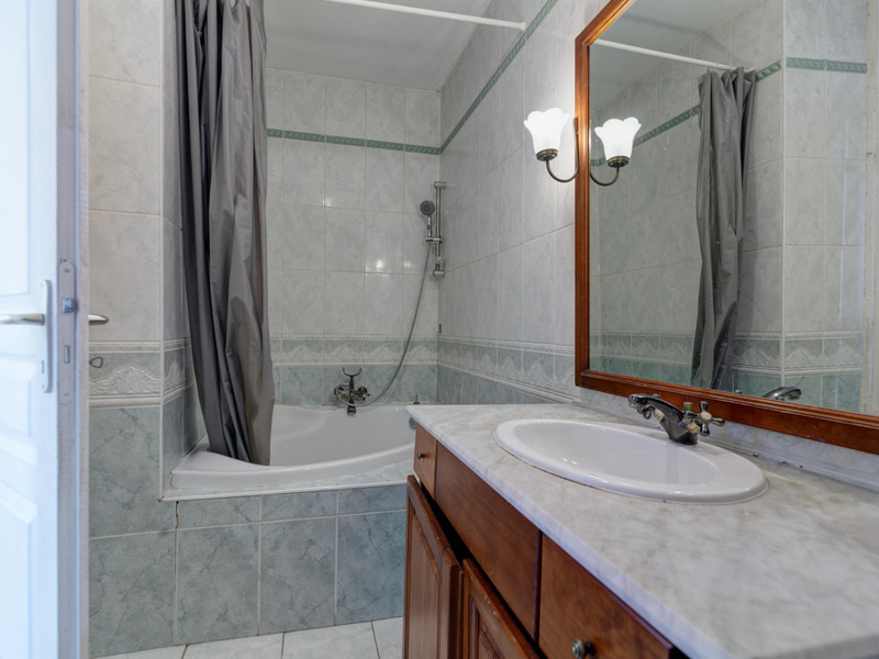 French property for sale in Pau, Pyrénées-Atlantiques - €172,000 - photo 4