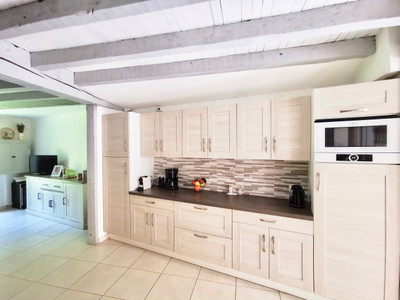 French property for sale in Pons, Charente-Maritime - €394,000 - photo 4